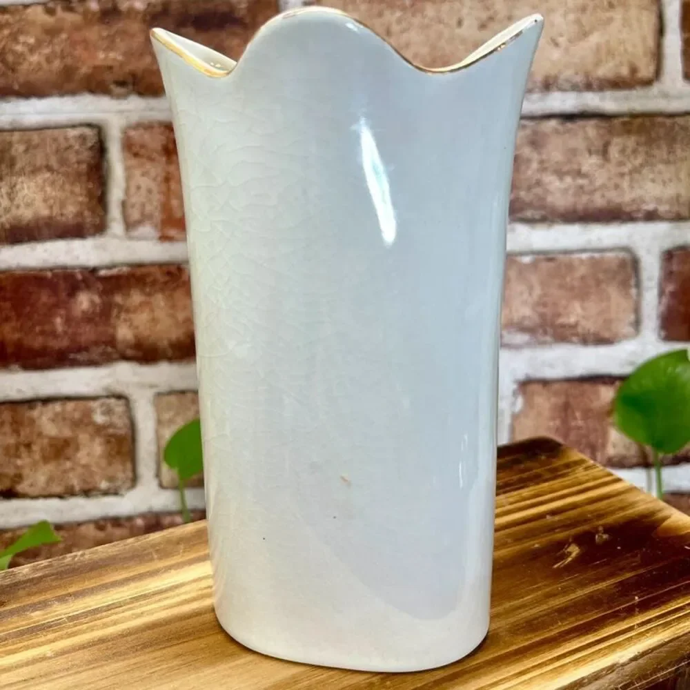 VTG Westland Co Japan Gold Gilded Engraved Handcrafted Porcelain Vase Peacock